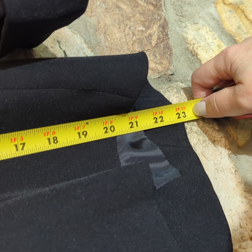 Kasper Classic Black Blazer - Picture 8 of 9